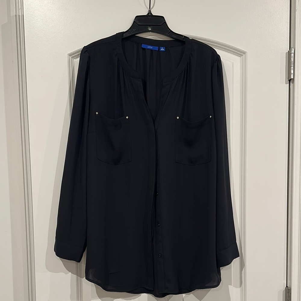 Elegant Black Women's Blouse